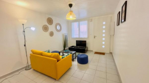 2 Bedroom Duplex Center, Patio